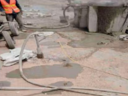 铁锋水泥混凝土路面板底注浆技术 路面脱空注浆整治方案